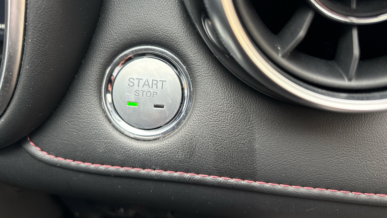 MG HS 1.5 T-GDI PHEV Trophy 5dr Auto Hatchback